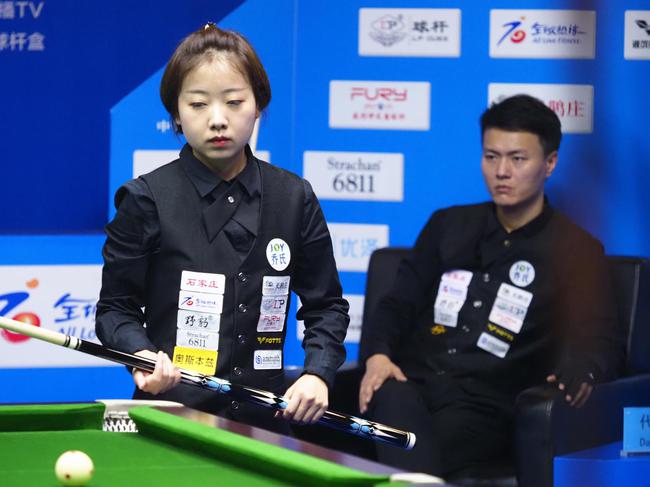 100T力克EG,Bin团战一打五激烈交锋小组赛,技惊四座 100T力克EG,Bin团战一打五激烈交锋小组赛,技惊四座