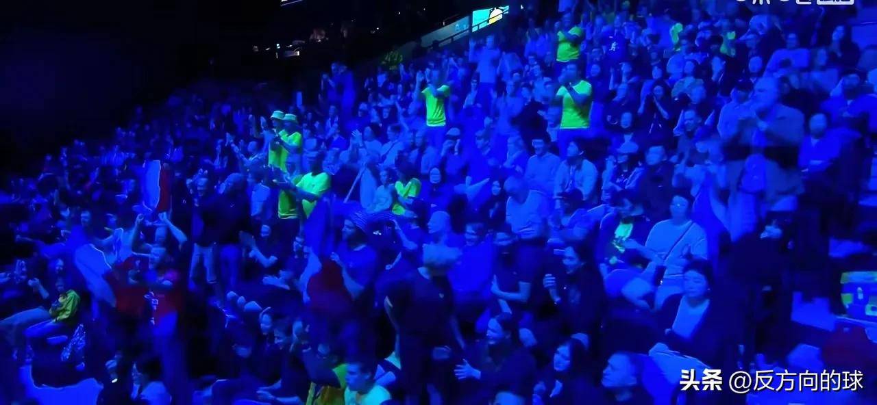 开云体育平台APP-PSG碾压T1，369关键团战开团秒人激烈交锋全球总决赛，让粉丝疯狂欢呼